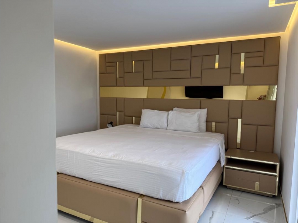 Apartamento en venta en El Poblado, Medellín · foto 16 de 24