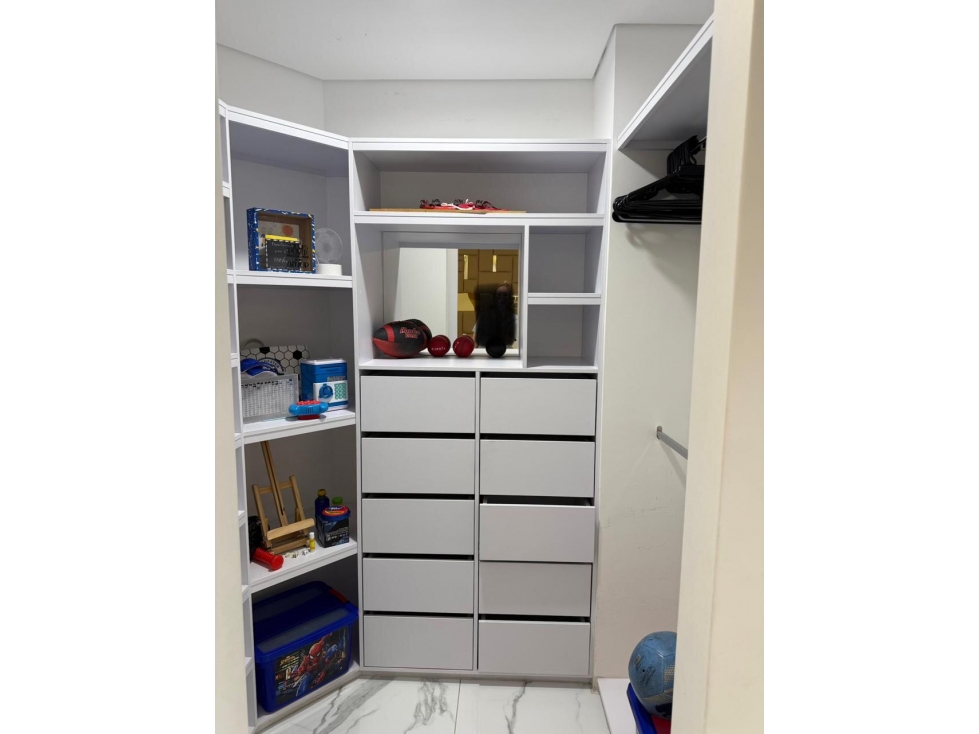 Apartamento en venta en El Poblado, Medellín · foto 22 de 24