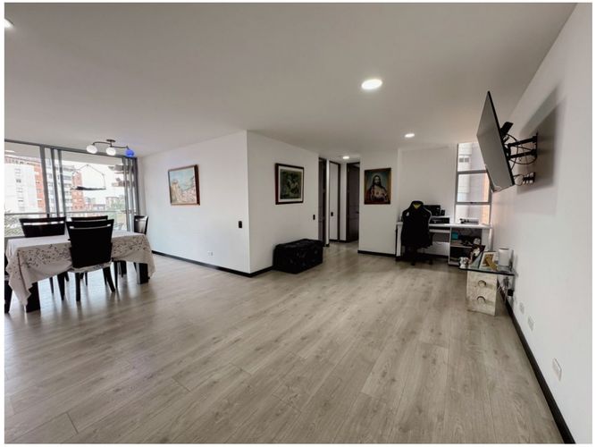 Apartamento de 3 alcobas en venta en Belén Aliadas, Medellín, 140 m² · foto 4 de 13