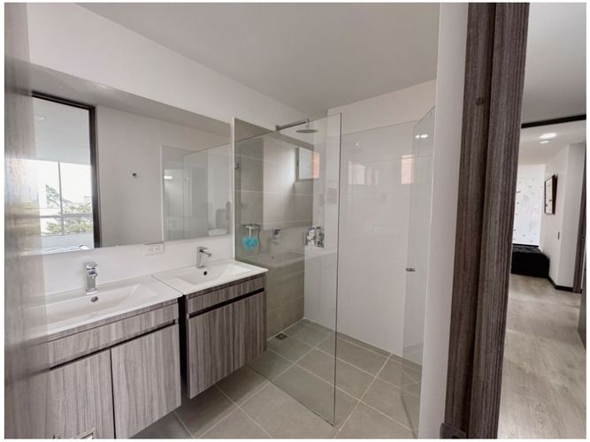 Apartamento de 3 alcobas en venta en Belén Aliadas, Medellín, 140 m² · foto 9 de 13