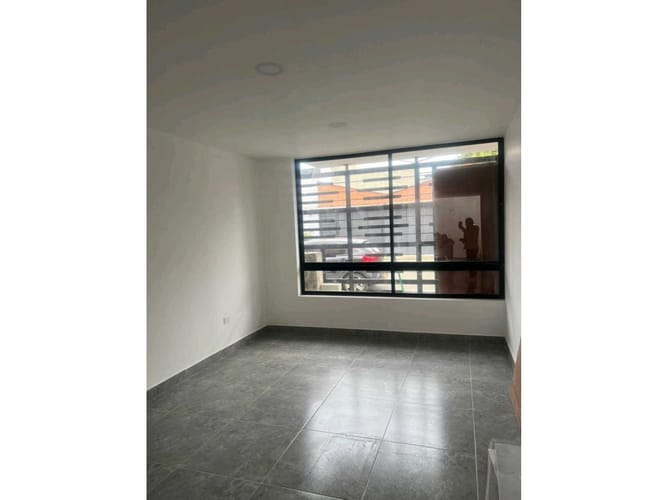 Casa de 3 alcobas en venta en La Ceja, 140 m² · foto 2 de 14