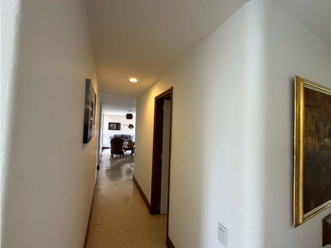 Apartamento en venta en El Poblado, Medellín · foto 11 de 24
