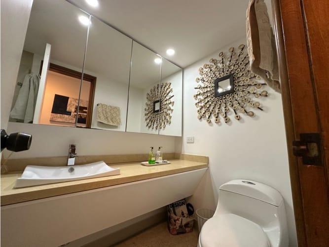 Apartamento en venta en El Poblado, Medellín · foto 12 de 24
