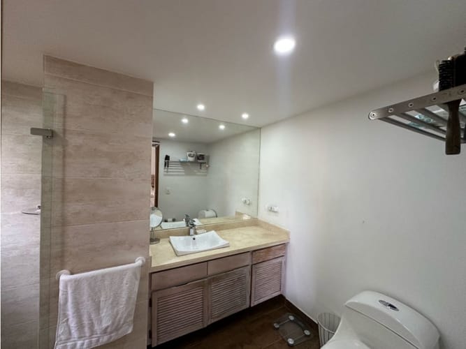 Apartamento en venta en El Poblado, Medellín · foto 20 de 24