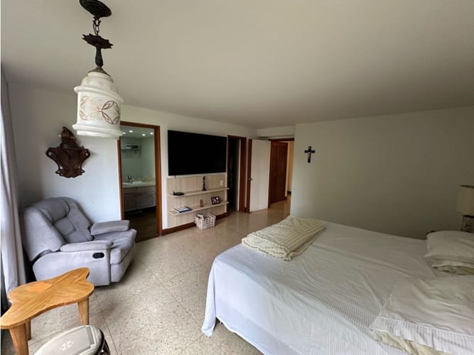 Apartamento en venta en El Poblado, Medellín · foto 23 de 24