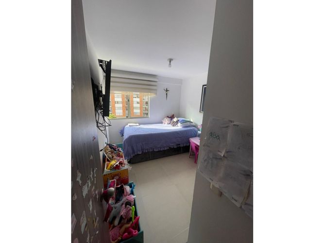 Apartamento de 2 alcobas en venta en Laureles, Medellín, 78 m² · foto 5 de 8