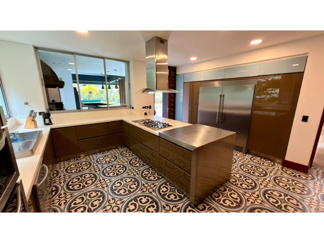 Casa de 4 alcobas en venta en Escobero, Envigado, 660 m² · foto 3 de 24