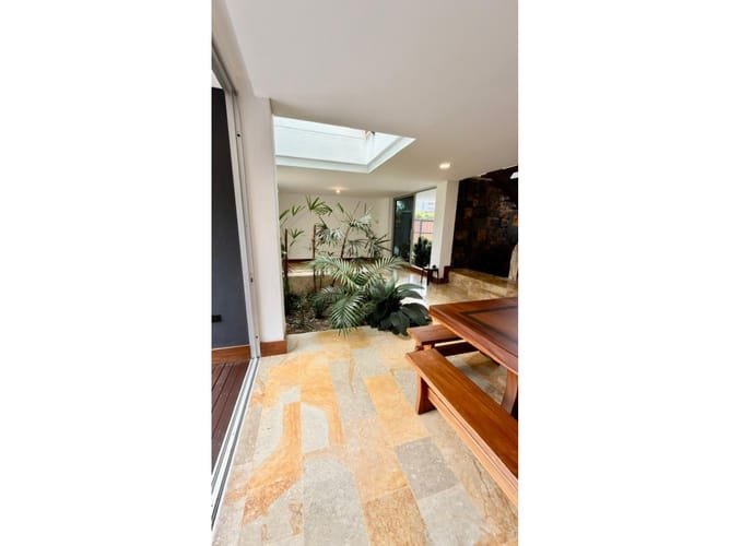 Casa de 4 alcobas en venta en Escobero, Envigado, 660 m² · foto 7 de 24