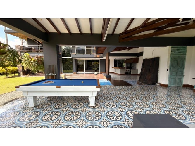 Casa de 4 alcobas en venta en Escobero, Envigado, 660 m² · foto 18 de 24