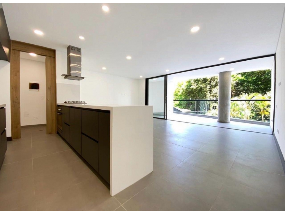 2BR Apartment in Laureles (109 m²) for Sale - 2