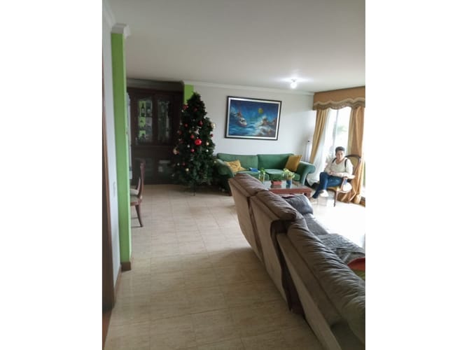 Apartamento de 3 alcobas en venta en Lorena, Medellín, 142 m² · foto 2 de 22