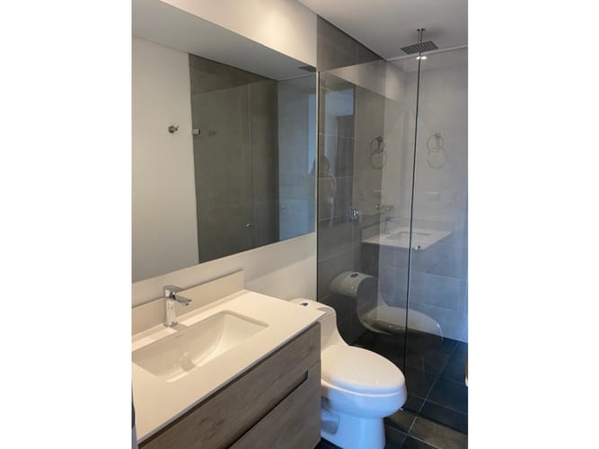 Apartamento de 2 alcobas en venta en El Tesoro, Medellín, 60 m² · foto 7 de 17