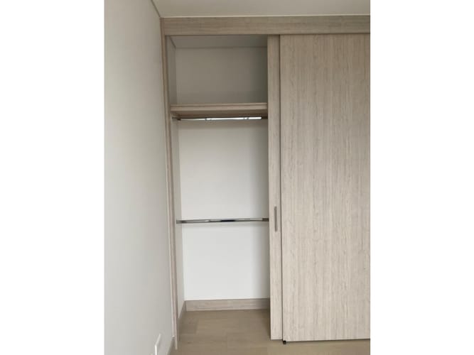 Apartamento de 2 alcobas en venta en El Tesoro, Medellín, 60 m² · foto 12 de 17