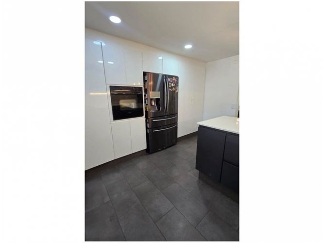 Casa de 3 alcobas en venta en La Pradera, Medellín, 212 m² · foto 6 de 24