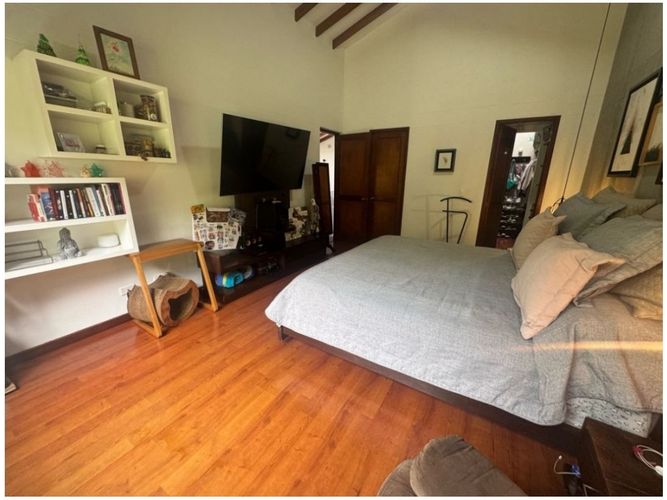 Casa de 3 alcobas en venta en La Pradera, Medellín, 212 m² · foto 9 de 24