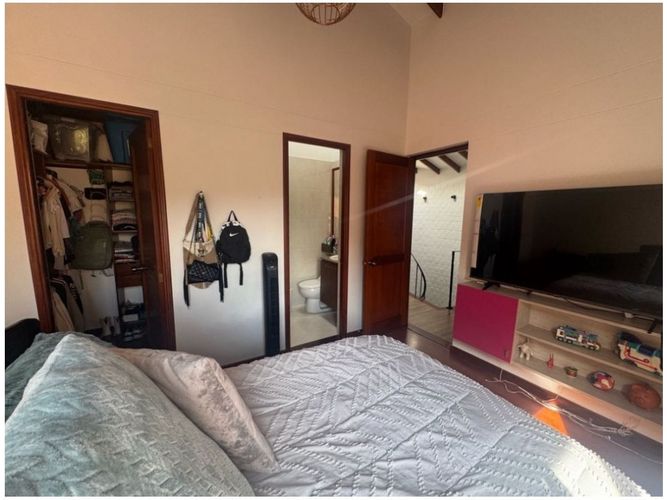 Casa de 3 alcobas en venta en La Pradera, Medellín, 212 m² · foto 14 de 24