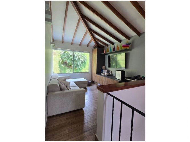 Casa de 3 alcobas en venta en La Pradera, Medellín, 212 m² · foto 15 de 24