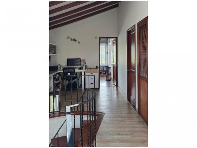Casa de 3 alcobas en venta en La Pradera, Medellín, 212 m² · foto 16 de 24