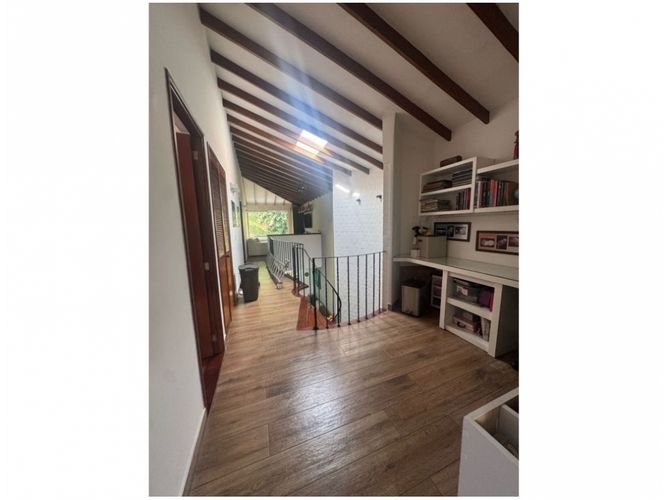 Casa de 3 alcobas en venta en La Pradera, Medellín, 212 m² · foto 22 de 24