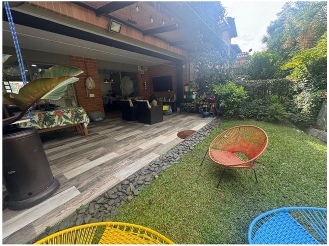 Casa de 3 alcobas en venta en La Pradera, Medellín, 212 m² · foto 24 de 24