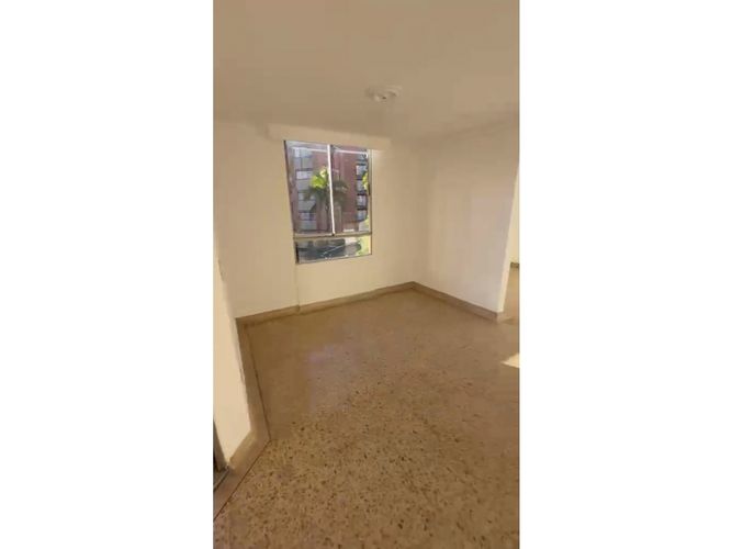 Apartamento de 3 alcobas en venta en Las Acacias, Medellín, 150 m² · foto 5 de 22