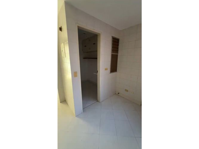 Apartamento de 3 alcobas en venta en Las Acacias, Medellín, 150 m² · foto 10 de 22