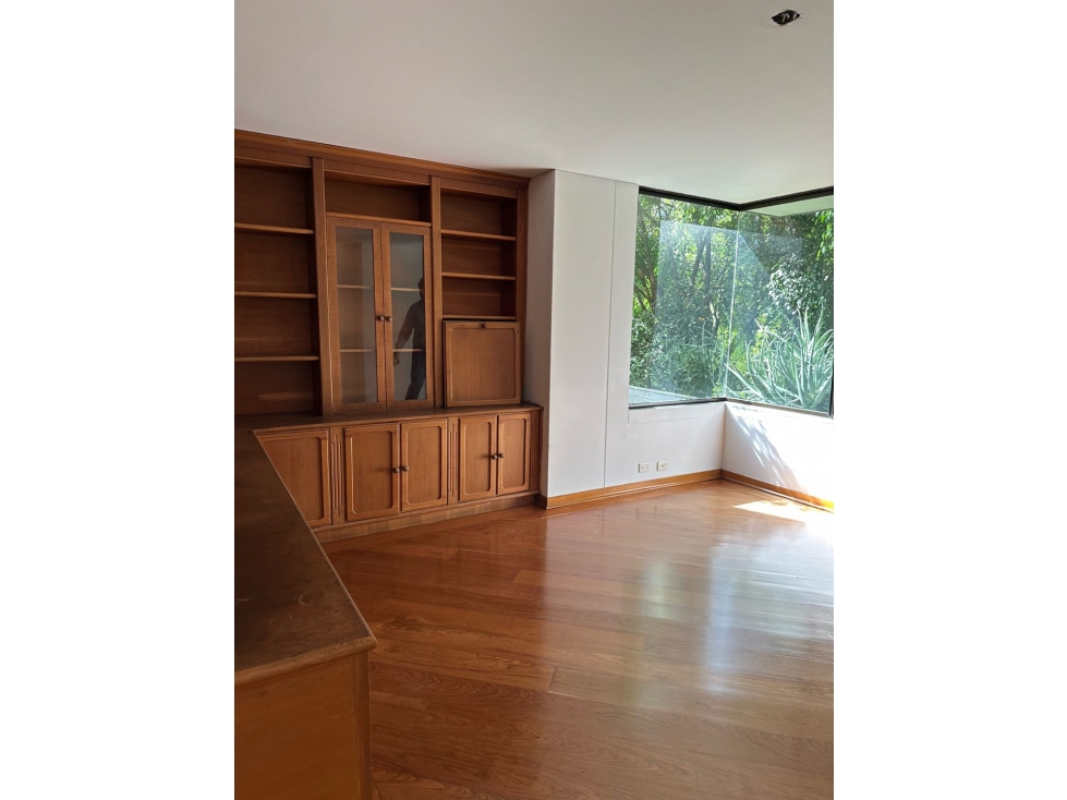 Apartamento en venta en El Poblado, Medellín · foto 8 de 22