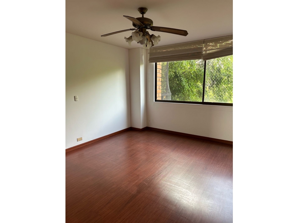 Apartamento en venta en El Poblado, Medellín · foto 11 de 22