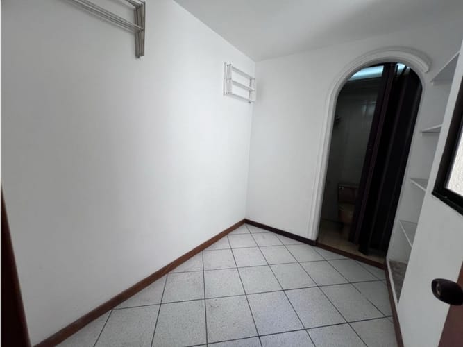 Apartamento de 4 alcobas en venta en Cuarta Brigada, Medellín, 130 m² · foto 17 de 22