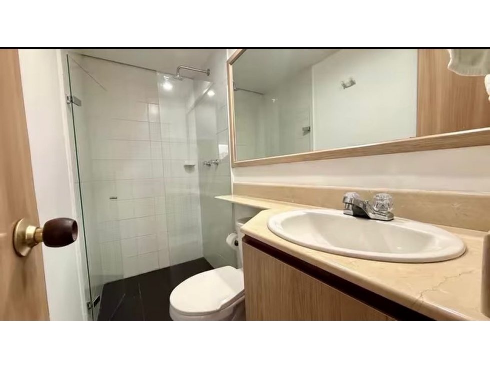 Apartamento en venta en El Poblado, Medellín · foto 4 de 7