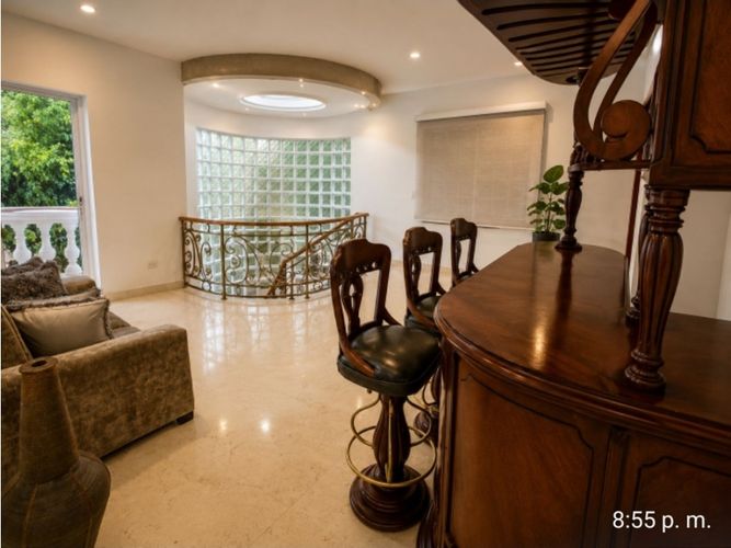 Casa de 5 alcobas en venta en Los Naranjos, Medellín, 580 m² · foto 10 de 13