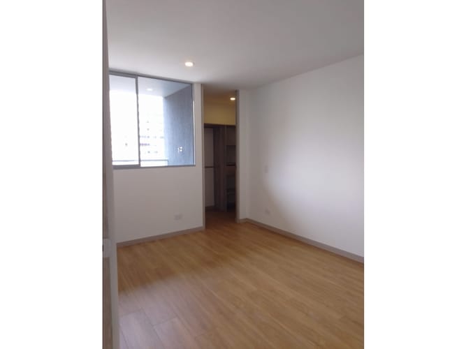 Apartamento de 1 alcoba en venta en Ciudad Del Río, Rionegro, 56 m² · foto 5 de 18