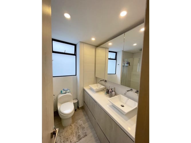 Apartamento de 3 alcobas en venta en Las Brujas, Medellín, 147 m² · foto 6 de 17