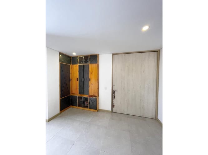 Apartamento de 3 alcobas en venta en Las Brujas, Medellín, 147 m² · foto 7 de 17