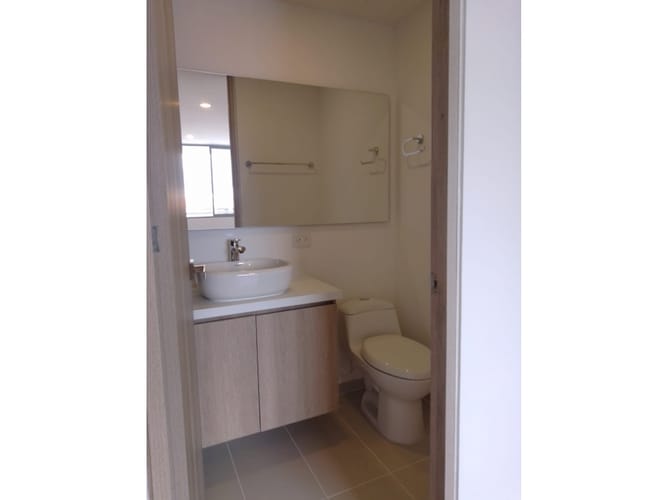 Apartamento de 1 alcoba en venta en Ciudad Del Río, Rionegro, 56 m² · foto 10 de 18