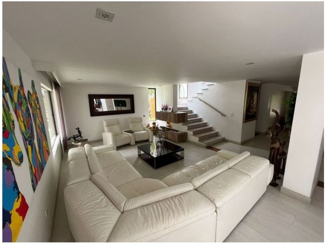 Casa de 4 alcobas en venta en Trece De Noviembre, Medellín, 643 m² · foto 4 de 21