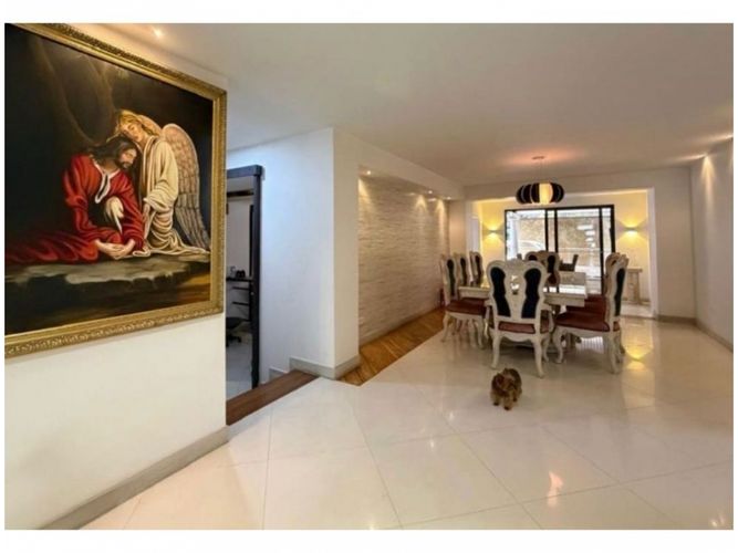 Casa de 4 alcobas en venta en Trece De Noviembre, Medellín, 643 m² · foto 5 de 21