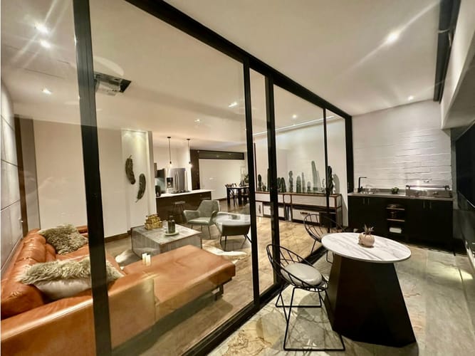 Apartamento de 2 alcobas en venta en Urbanización Las Cumbres, Medellín, 118 m² · foto 8 de 9