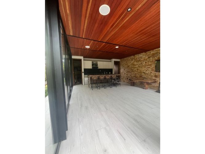 Casa de 5 alcobas en venta en San Antonio De Pereira, El Carmen de Viboral, 500 m² · foto 2 de 24