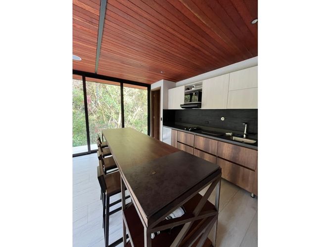 Casa de 5 alcobas en venta en San Antonio De Pereira, El Carmen de Viboral, 500 m² · foto 3 de 24