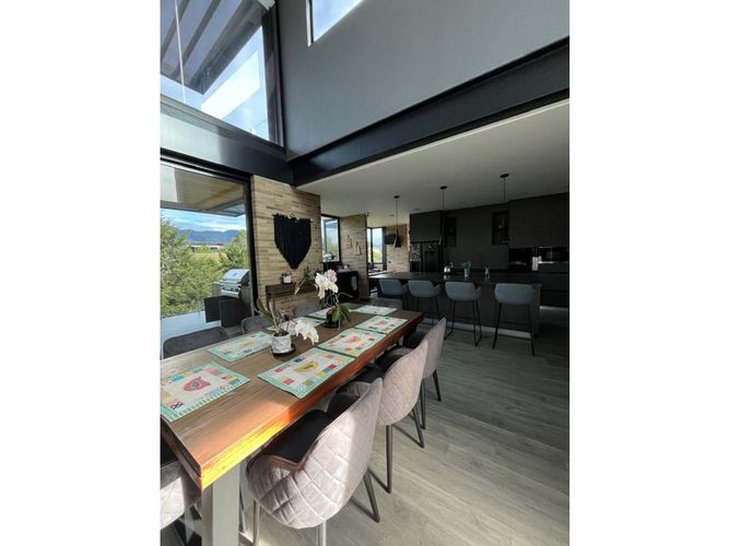 Casa de 5 alcobas en venta en San Antonio De Pereira, El Carmen de Viboral, 500 m² · foto 5 de 24