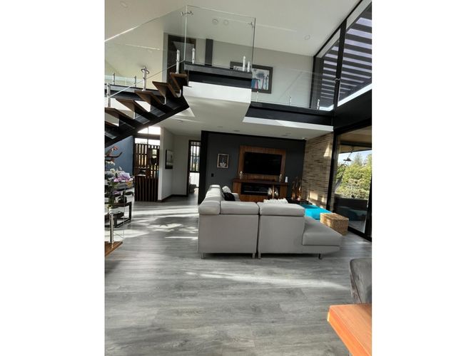 Casa de 5 alcobas en venta en San Antonio De Pereira, El Carmen de Viboral, 500 m² · foto 7 de 24