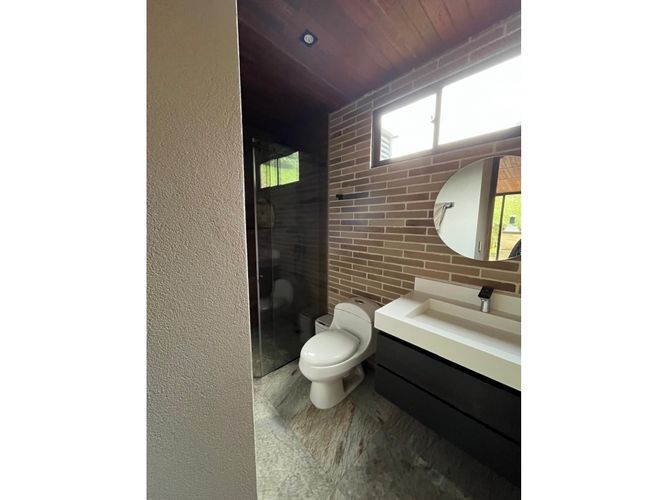 Casa de 5 alcobas en venta en San Antonio De Pereira, El Carmen de Viboral, 500 m² · foto 11 de 24