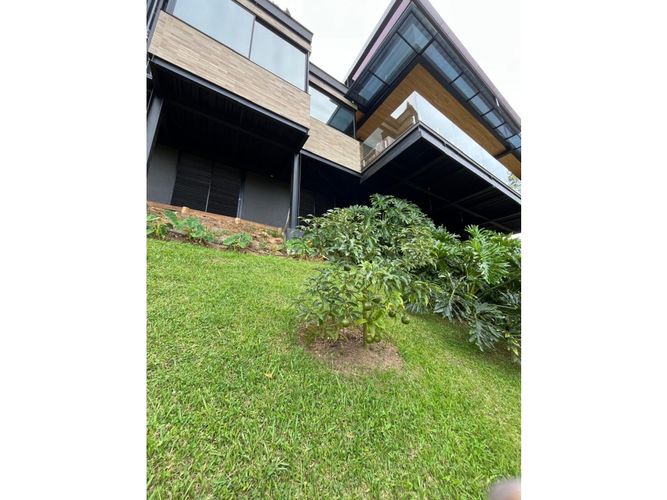 Casa de 5 alcobas en venta en San Antonio De Pereira, El Carmen de Viboral, 500 m² · foto 14 de 24