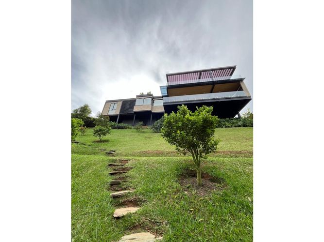 Casa de 5 alcobas en venta en San Antonio De Pereira, El Carmen de Viboral, 500 m² · foto 15 de 24