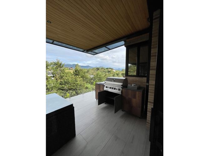 Casa de 5 alcobas en venta en San Antonio De Pereira, El Carmen de Viboral, 500 m² · foto 17 de 24