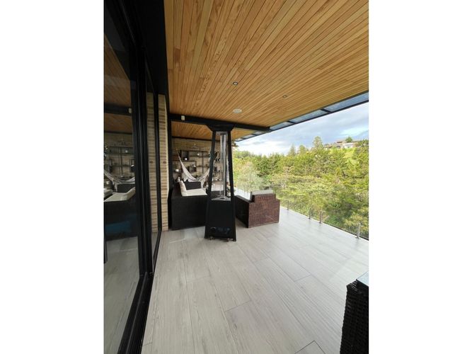 Casa de 5 alcobas en venta en San Antonio De Pereira, El Carmen de Viboral, 500 m² · foto 20 de 24