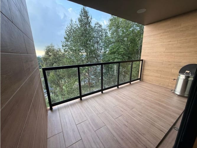 Apartamento de 1 alcoba en venta en Las Palmas, Medellín, 126 m² · foto 4 de 13