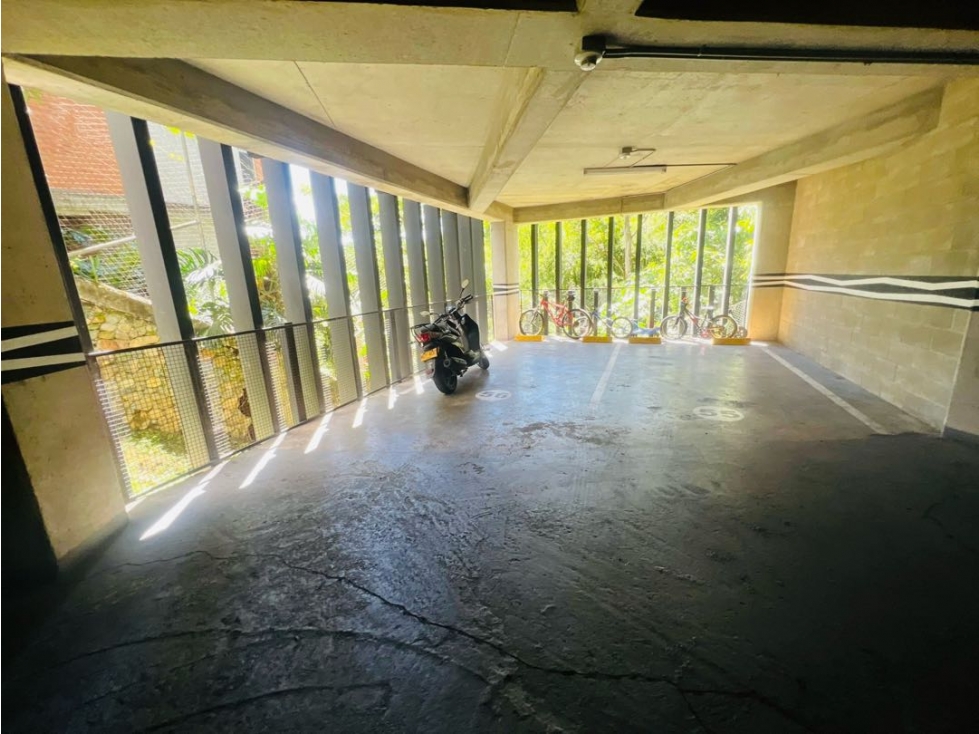 Apartamento en venta en Loma Benedictinos, Medellín · foto 22 de 24