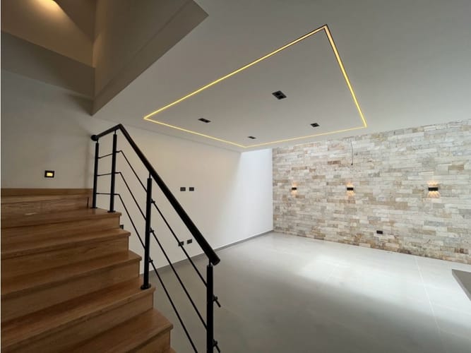 Casa de 4 alcobas en venta en Llano Grande, Rionegro, 230 m² · foto 16 de 22